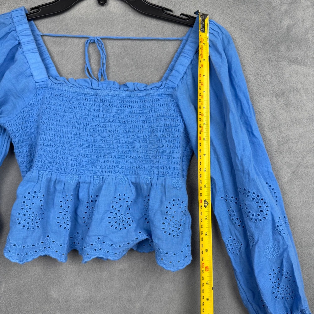 American‎ Eagle Blue Eyelet Smocked Crop Top Long Sleeve Boho Peplum - Picture 2 of 6
